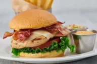 Niagara Falls Hard Rock Cafe Meal thumbnail 4