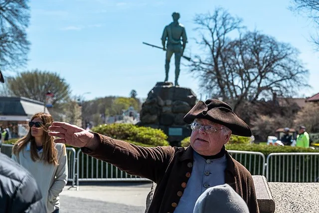 Lexington Battle Green Walking Tour with Costumed Guide - Image 5