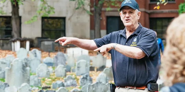 Boston Walking Tour of Freedom Trail, Beacon Hill & Back Bay - Image 6