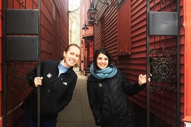 Cambridge Food & Walking Tour in Harvard Square - Image 2