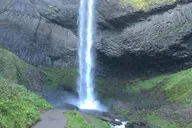 Portland Columbia River Gorge and Mt Hood Day Tour thumbnail 5
