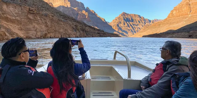 Las Vegas Grand Canyon Helicopter and Raft Tour - Image 4