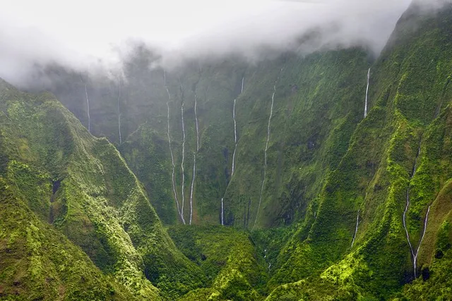 Kauai Doors-Off Helicopter Tour 50 min - Image 1