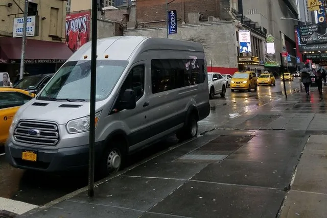 New York City Private Airport Transfer - Image 3