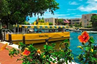 Fort Lauderdale Water Taxi Tour thumbnail 2