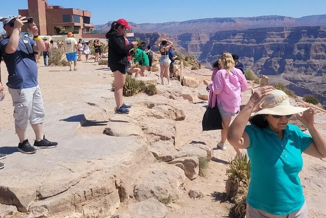 Las Vegas Grand Canyon West Rim SUV Tour - Image 4
