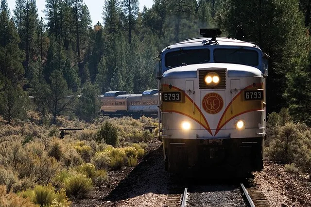 Sedona Grand Canyon Coach Railroad Excursion - Image 1