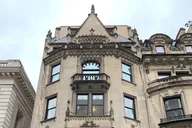 New York City Walking Tour of 5th Avenue Mansions thumbnail 4