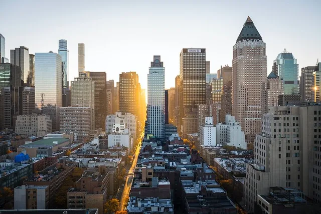 New York Spider-Man Filming Locations Tour - Image 3