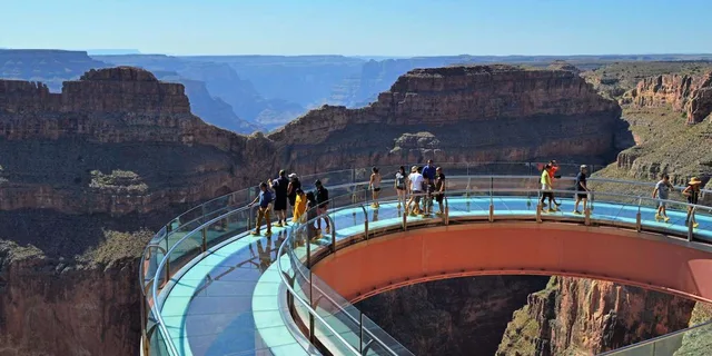 Las Vegas Grand Canyon West Rim Flight with Skywalk - Image 3