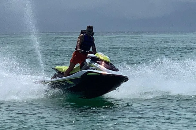Destin Waverunner Rental with Crab Island Access - Image 6