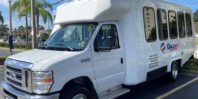 Orlando Shuttle Service to Disney Hotels - Image 2