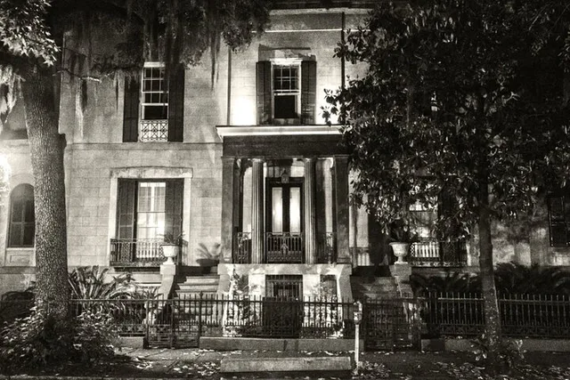 Savannah Haunted Walking Tour 90 min - Image 5