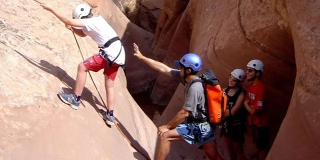 Moab Chamisa Canyon Canyoneering Adventure 5 hr - Image 4