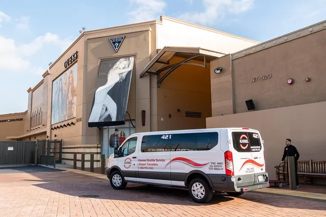 Los Angeles Citadel Outlets Transfer with VIP Lounge - Image 5