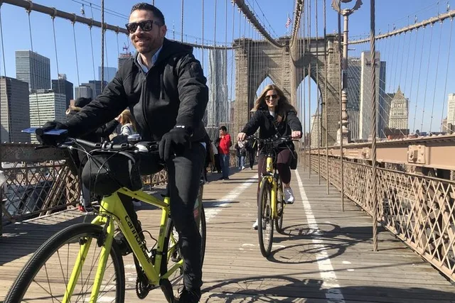 New York City Brooklyn Bridge Bike Tour - Image 2