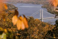 New York City Fall Foliage Cruise thumbnail 2