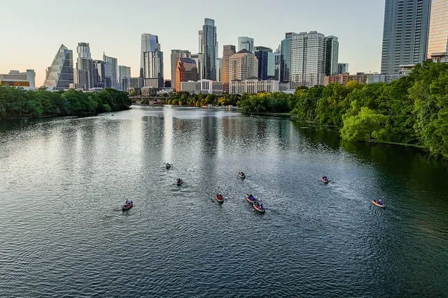 Austin City Skyline Paddle Tour - Image 2