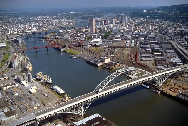 Portland Private Airport Transfer to Oregon City - Image 4