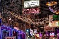 Nashville Pub Crawl: Drinkers & Thinkers 2 hr thumbnail 6