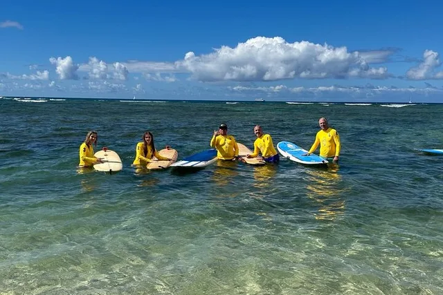 Honolulu Surfing Lesson with Certified Guide 90 min - Image 2
