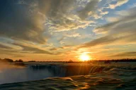 Niagara Falls Evening Tour & Fireworks thumbnail 4