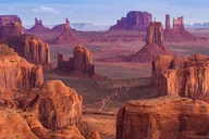 Monument Valley Loop Drive Tour thumbnail 1