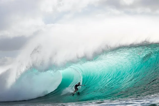 Oahu Surf Lesson with Local Big Wave Rider 90 min - Image 2