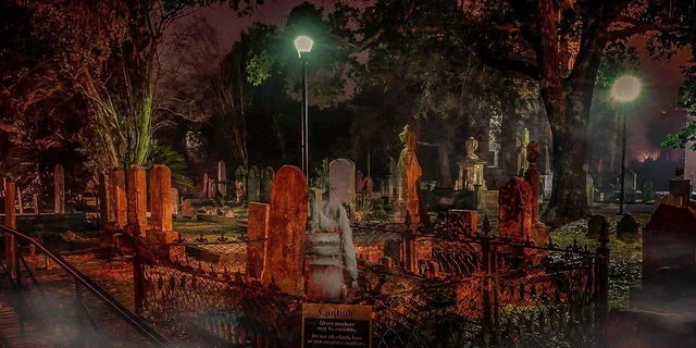 Charleston Ghost Tour: Terrors & Candlelight - Image 1