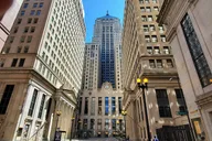 Chicago City Minibus Tour thumbnail 6