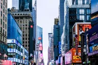 New York Manhattan Guided Bus Tour thumbnail 2