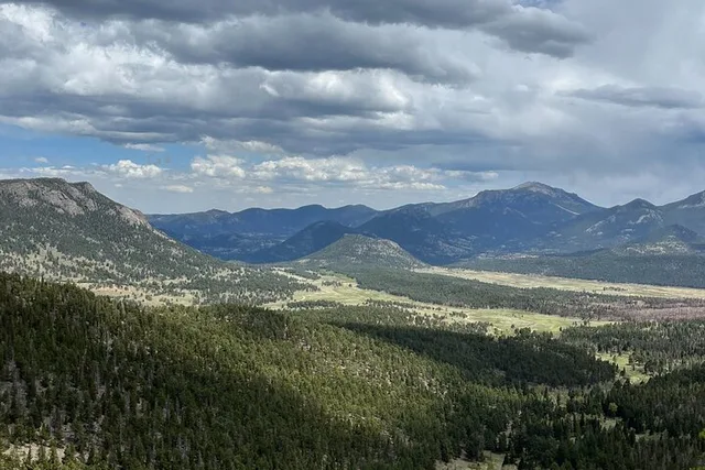 Yellowstone and Grand Teton 6-Day Tour - Image 3
