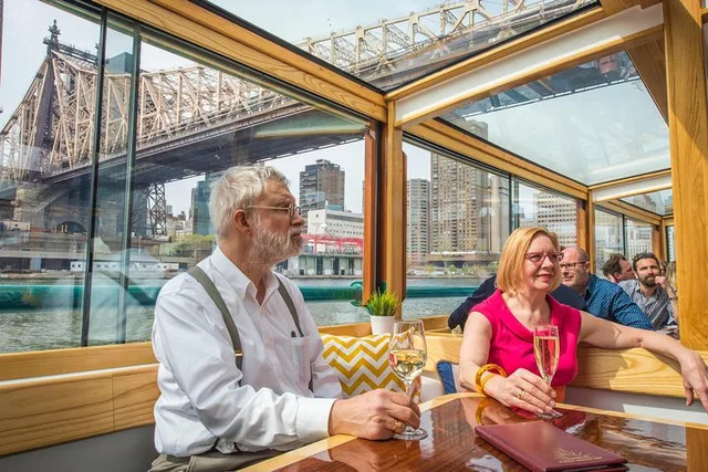 New York City Architecture Yacht Cruise - Image 2