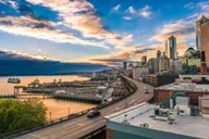 Seattle Evening Tour: Waterfront & Alki Beach thumbnail 5