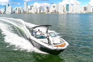 Miami Biscayne Bay Private Boat Experience