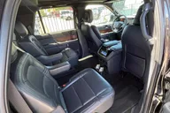 Los Angeles SUV Transfer to Disneyland Resort thumbnail 2