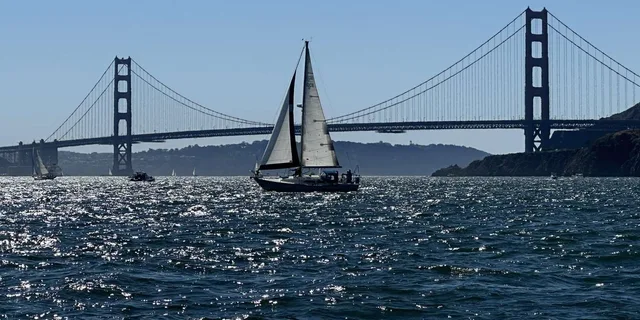 San Francisco Private Sailing Experience 2 hr - Image 3