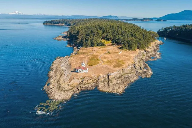 San Juan Island Kayaking Adventure - Image 3