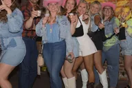 Nashville Broadway Bar Crawl thumbnail 2