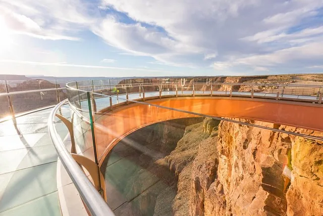 Las Vegas Grand Canyon Skywalk Trip - Image 3