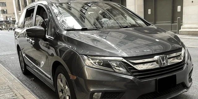New York City Private Airport Transfer - Image 2