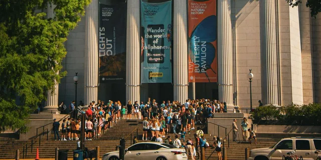Washington DC Monuments & Landmarks Tour - Image 4