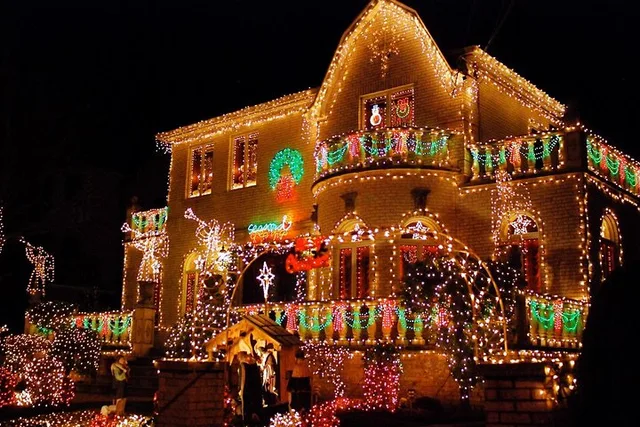 New York Christmas Lights Tour - Image 2