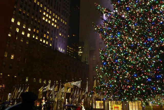 New York Rockefeller Center Art Walking Tour - Image 3