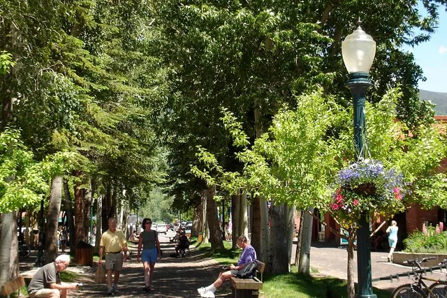 Aspen Historic Tour - Image 6