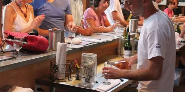New York Long Island Wine Tour with Lunch - Image 3