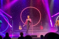 Branson Bee Gees Show Ticket 2 hr thumbnail 5