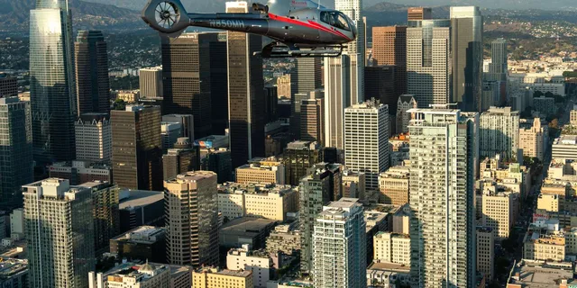 Santa Monica Helicopter Tour Over Hollywood and Beyond - Image 3