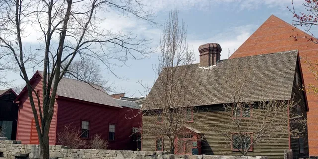 Salem Walking Ghost Tour - Image 3