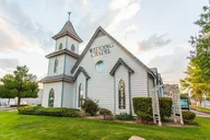 Las Vegas Wedding at A Special Memory Chapel thumbnail 3